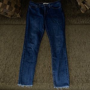 💙BNWOT LEVI’s 311 SKINNY JEANS💙